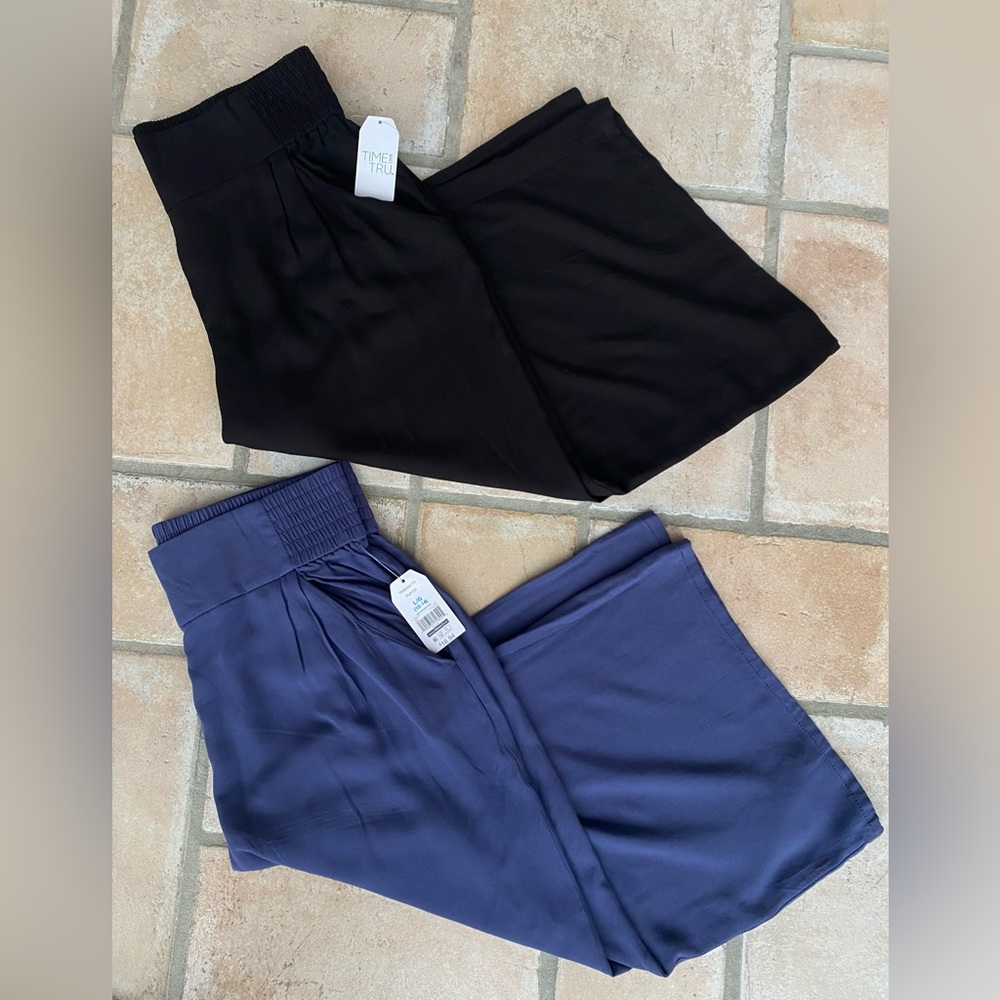 NWT 2 for 1 Time and Tru Black and Navy Wide Leg Pants